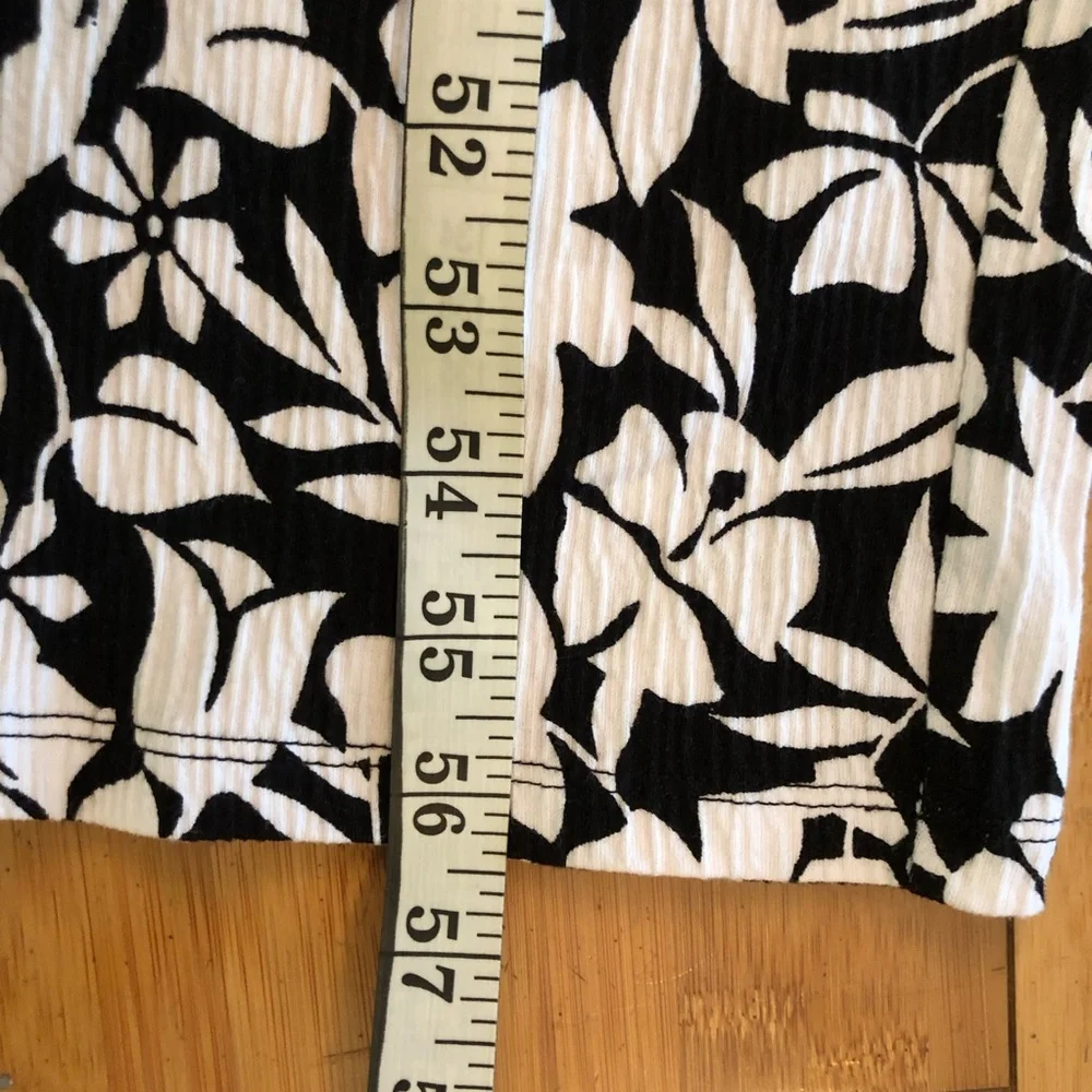 Lands End Gauze Crinkle Floral Black White Wide Leg Jumpsuit size M (10/12)